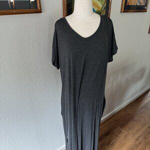 Eden in Love Short Sleeve Maxi Dress - Size M